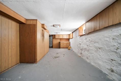 2023 Robin Street Lakewood OH 44107