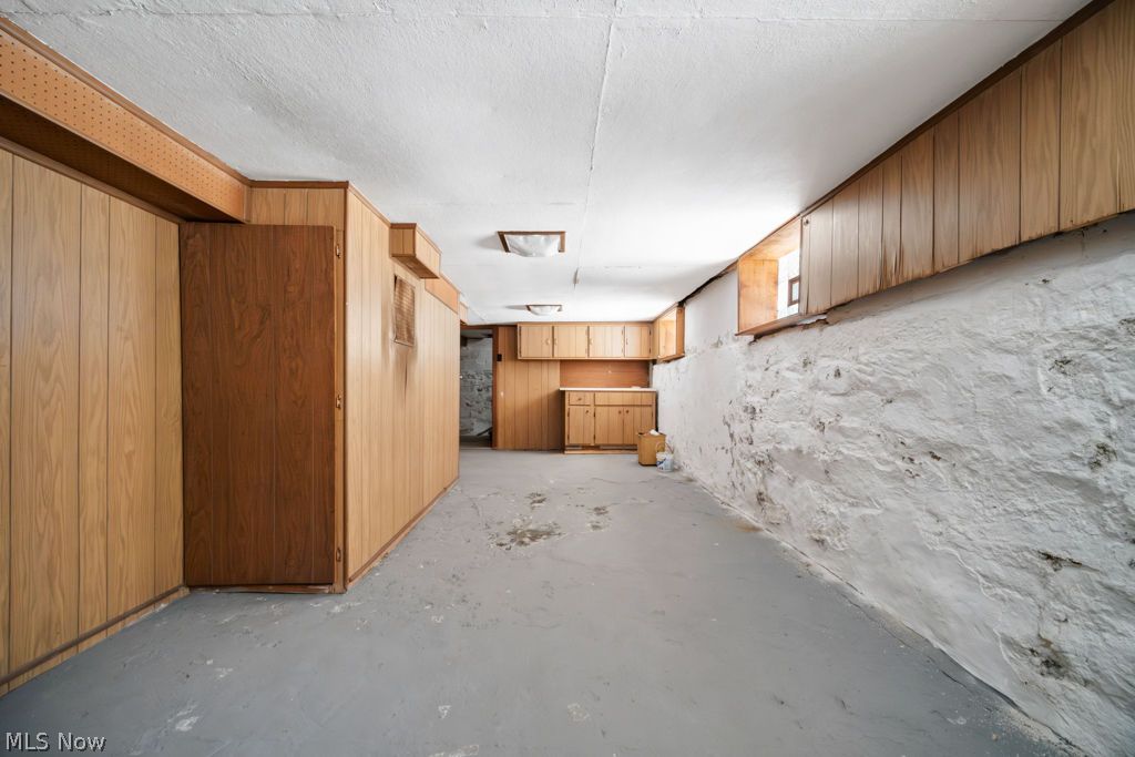 2023 Robin Street Lakewood OH 44107
