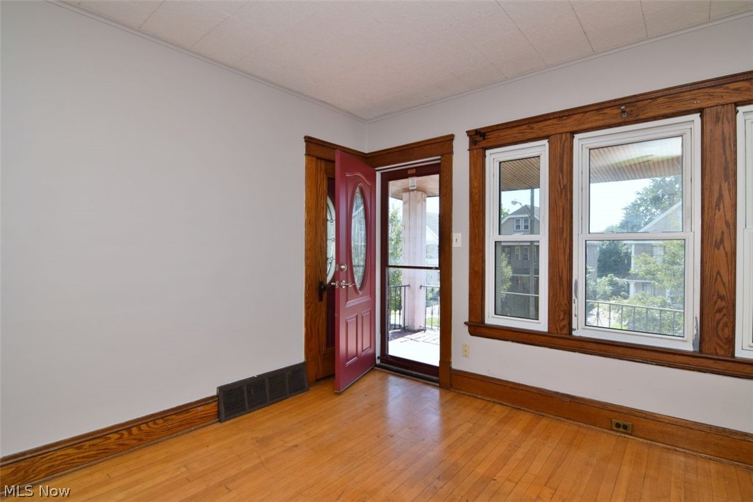 4409 Alpha Avenue Newburgh Heights OH 44105