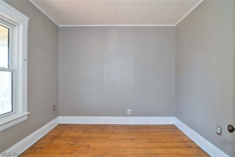 4409 Alpha Avenue Newburgh Heights OH 44105
