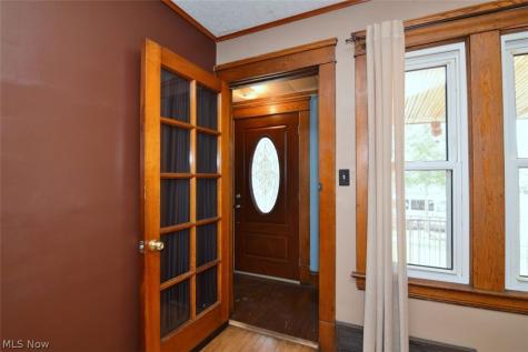 4409 Alpha Avenue Newburgh Heights OH 44105