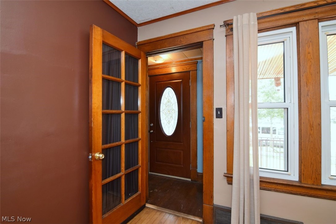 4409 Alpha Avenue Newburgh Heights OH 44105