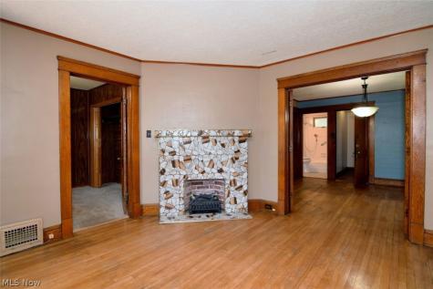 4409 Alpha Avenue Newburgh Heights OH 44105