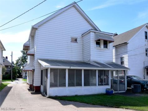 4409 Alpha Avenue Newburgh Heights OH 44105
