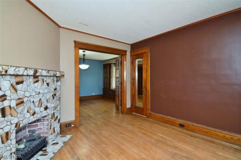 4409 Alpha Avenue Newburgh Heights OH 44105