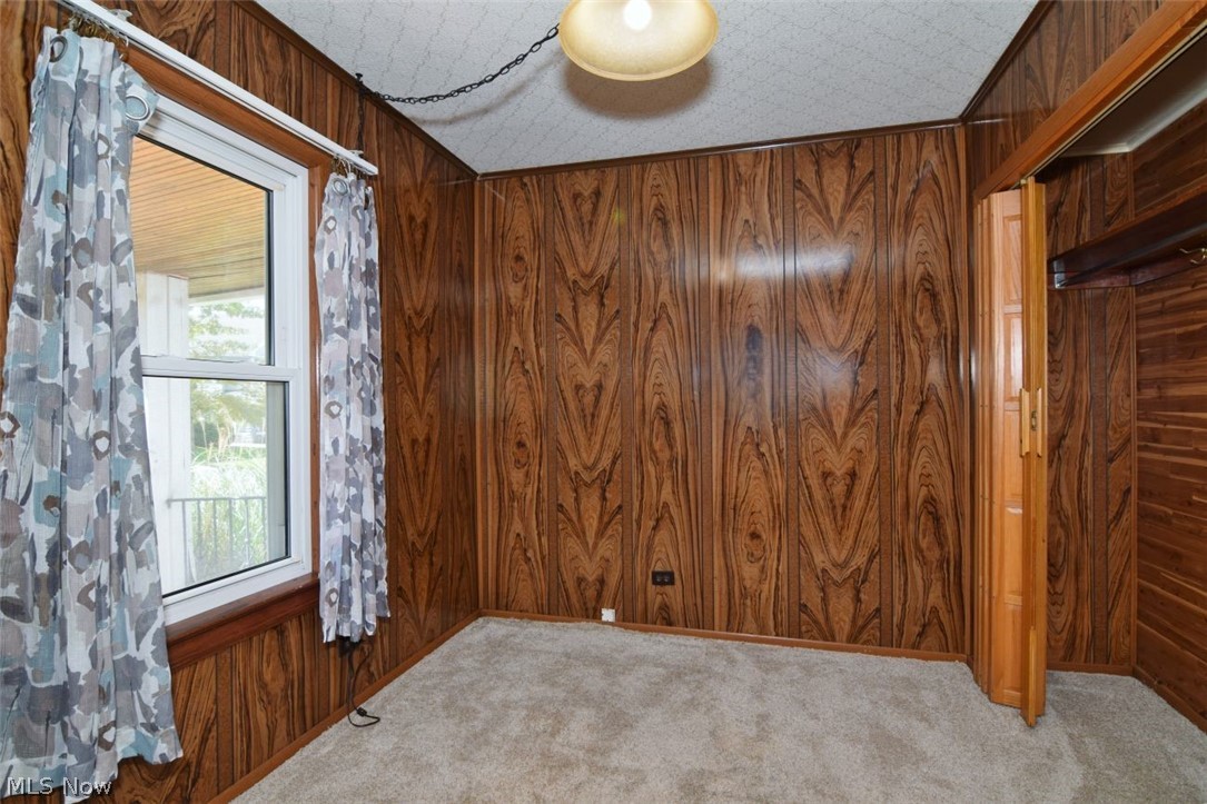 4409 Alpha Avenue Newburgh Heights OH 44105
