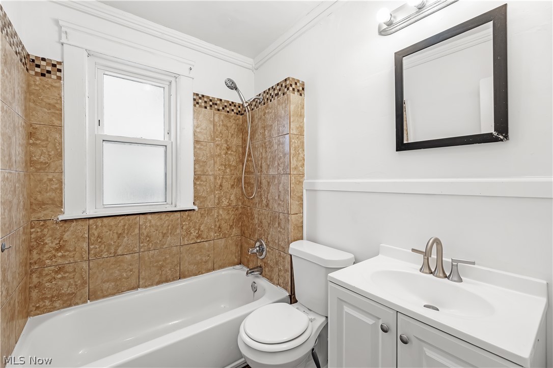 3978 E 55th Street Newburgh Heights OH 44105