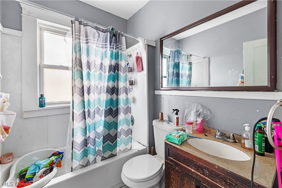 3978 E 55th Street Newburgh Heights OH 44105
