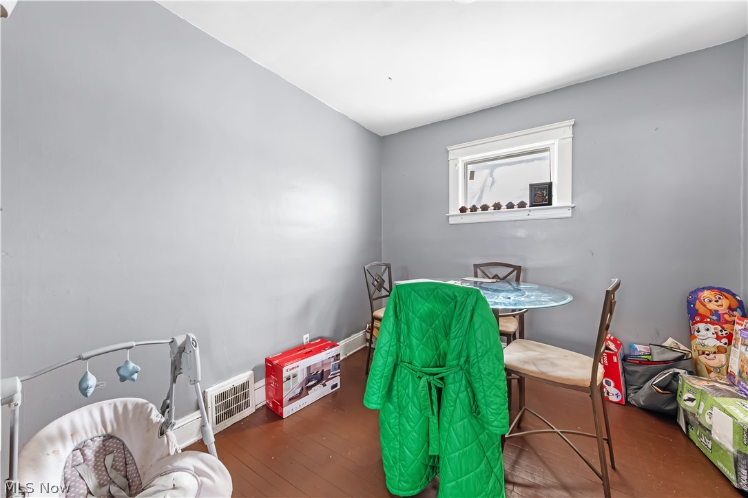 3978 E 55th Street Newburgh Heights OH 44105