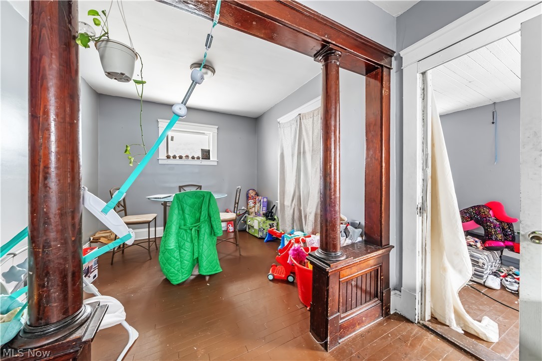 3978 E 55th Street Newburgh Heights OH 44105