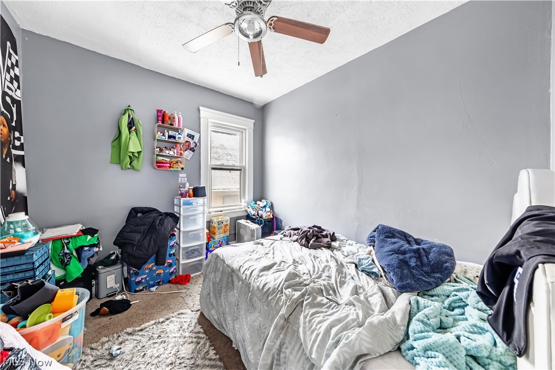 3978 E 55th Street Newburgh Heights OH 44105