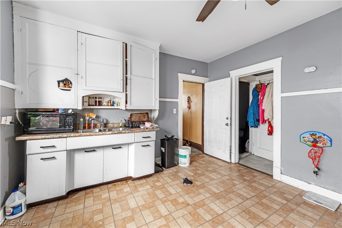 3978 E 55th Street Newburgh Heights OH 44105