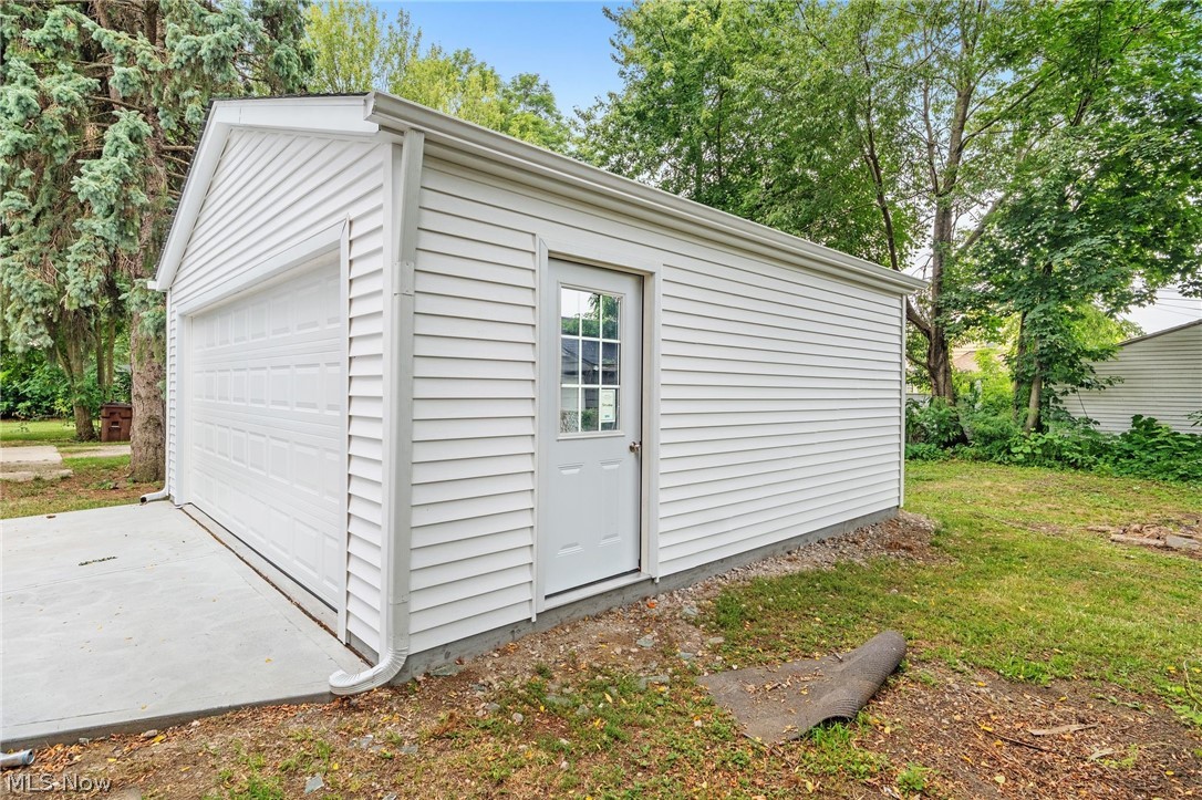 3978 E 55th Street Newburgh Heights OH 44105