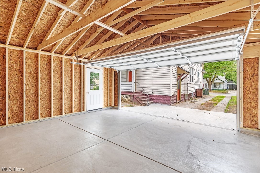 3978 E 55th Street Newburgh Heights OH 44105