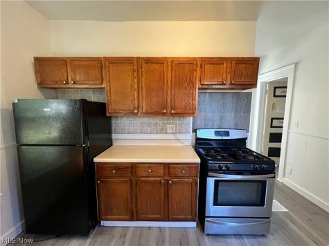 4004 Carlyle Avenue Cleveland OH 44109