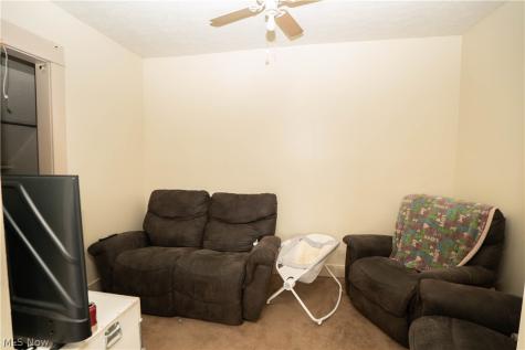 1302 Fulton Road NW Canton OH 44703