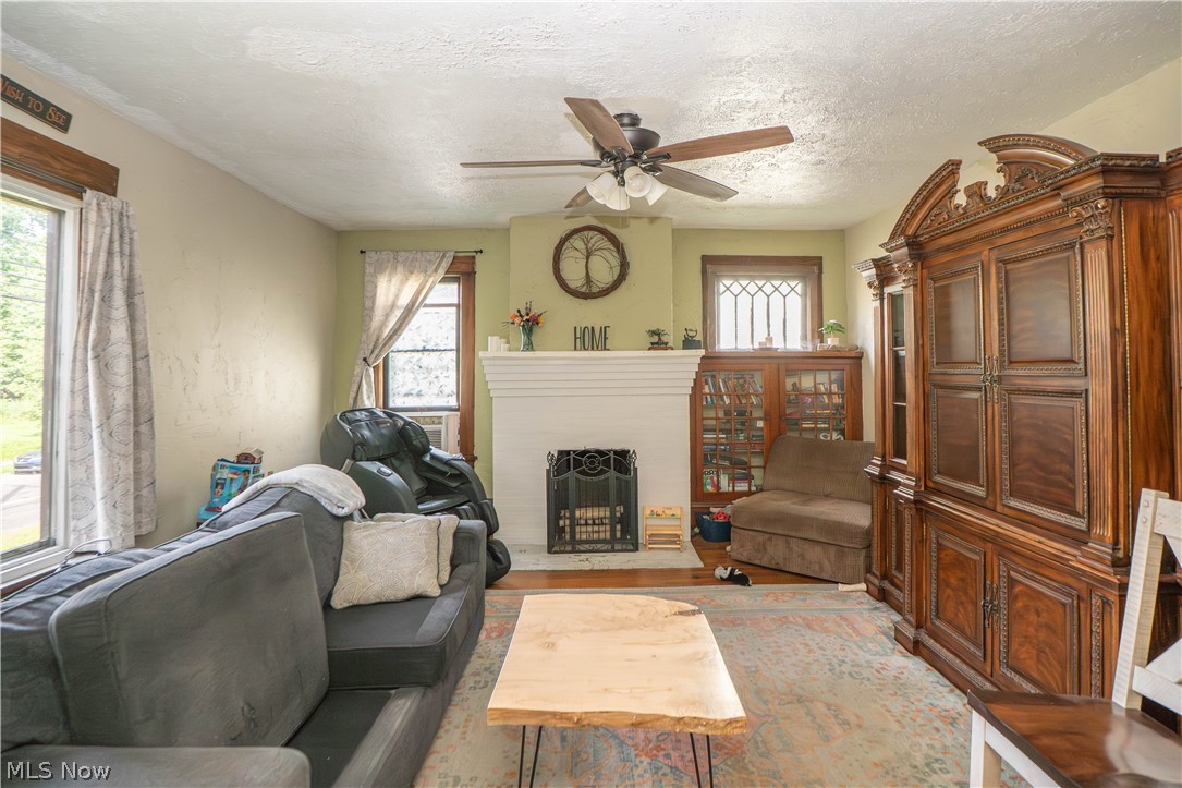 1302 Fulton Road NW Canton OH 44703
