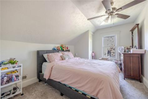 1471 E 118th Street Cleveland OH 44106
