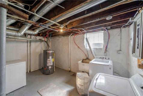 1471 E 118th Street Cleveland OH 44106