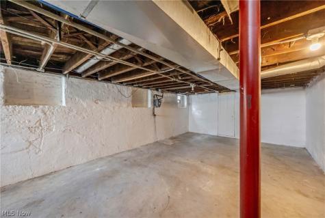 1471 E 118th Street Cleveland OH 44106