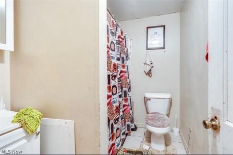 1471 E 118th Street Cleveland OH 44106