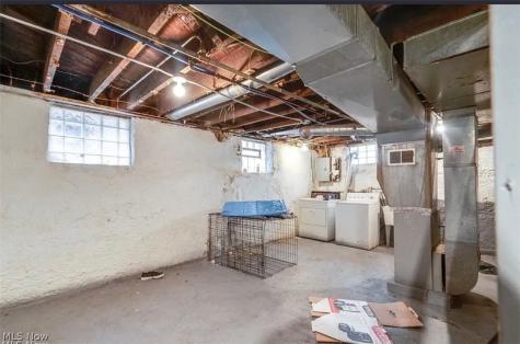 1471 E 118th Street Cleveland OH 44106
