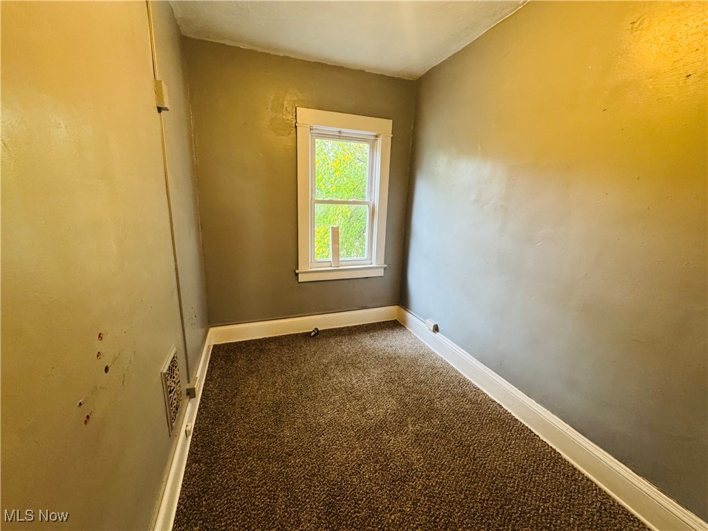 9013 Harris Avenue Cleveland OH 44104