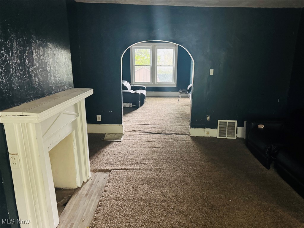 9013 Harris Avenue Cleveland OH 44104