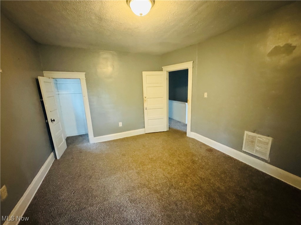 9013 Harris Avenue Cleveland OH 44104