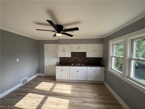 10502 Miles Avenue Cleveland OH 44105