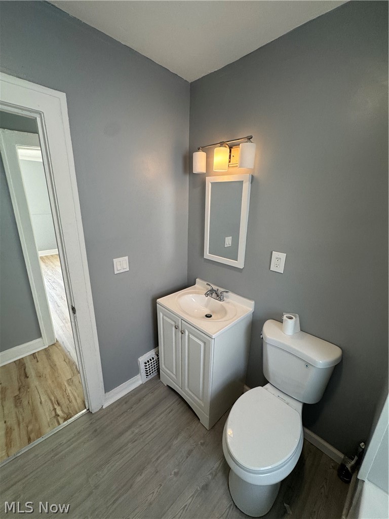 10502 Miles Avenue Cleveland OH 44105
