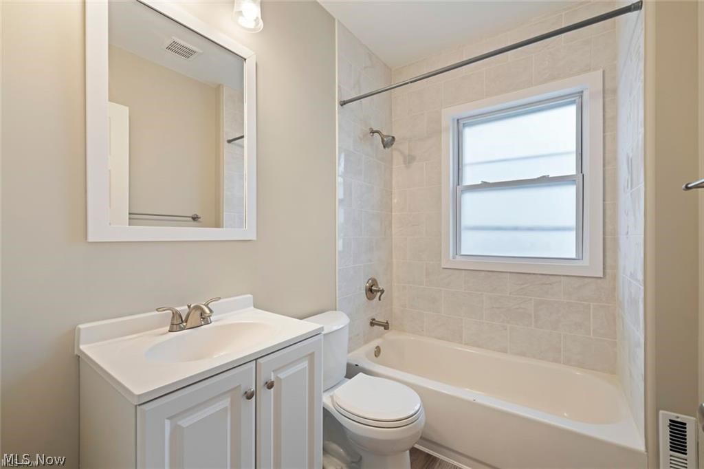 2016 W 85th Street Cleveland OH 44102