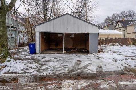 2016 W 85th Street Cleveland OH 44102