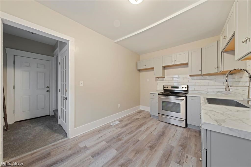 2016 W 85th Street Cleveland OH 44102