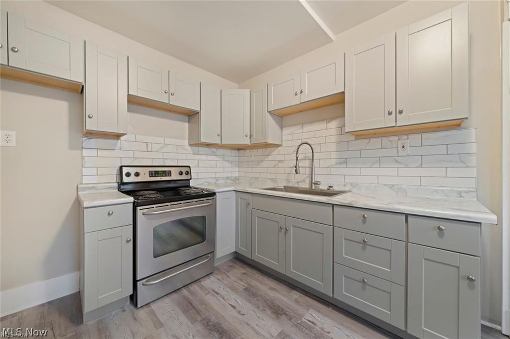 2016 W 85th Street Cleveland OH 44102