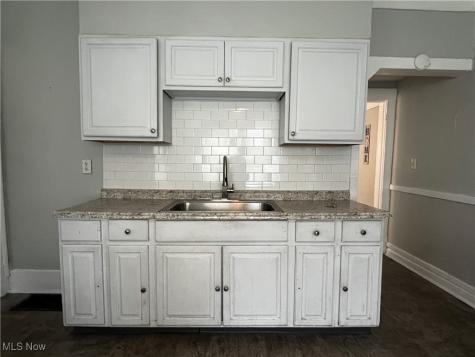 2602 Vega Avenue Cleveland OH 44113