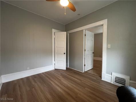 2602 Vega Avenue Cleveland OH 44113