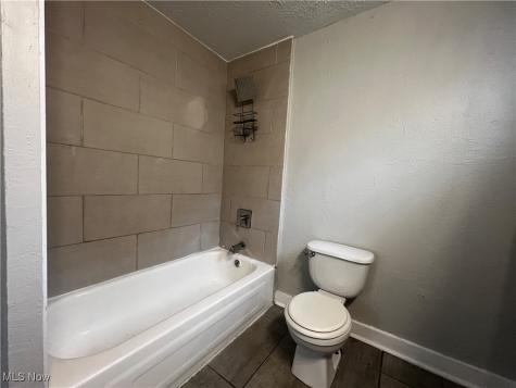 2602 Vega Avenue Cleveland OH 44113