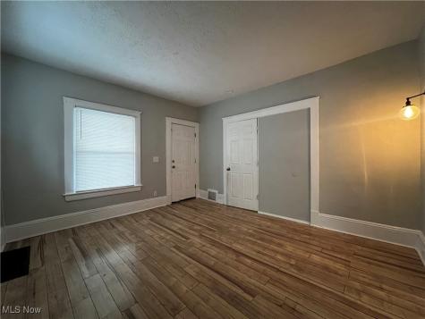 2602 Vega Avenue Cleveland OH 44113