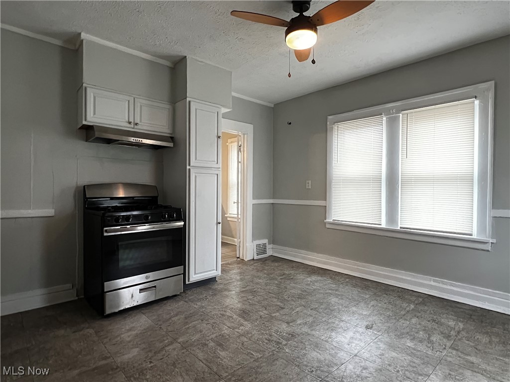 2602 Vega Avenue Cleveland OH 44113