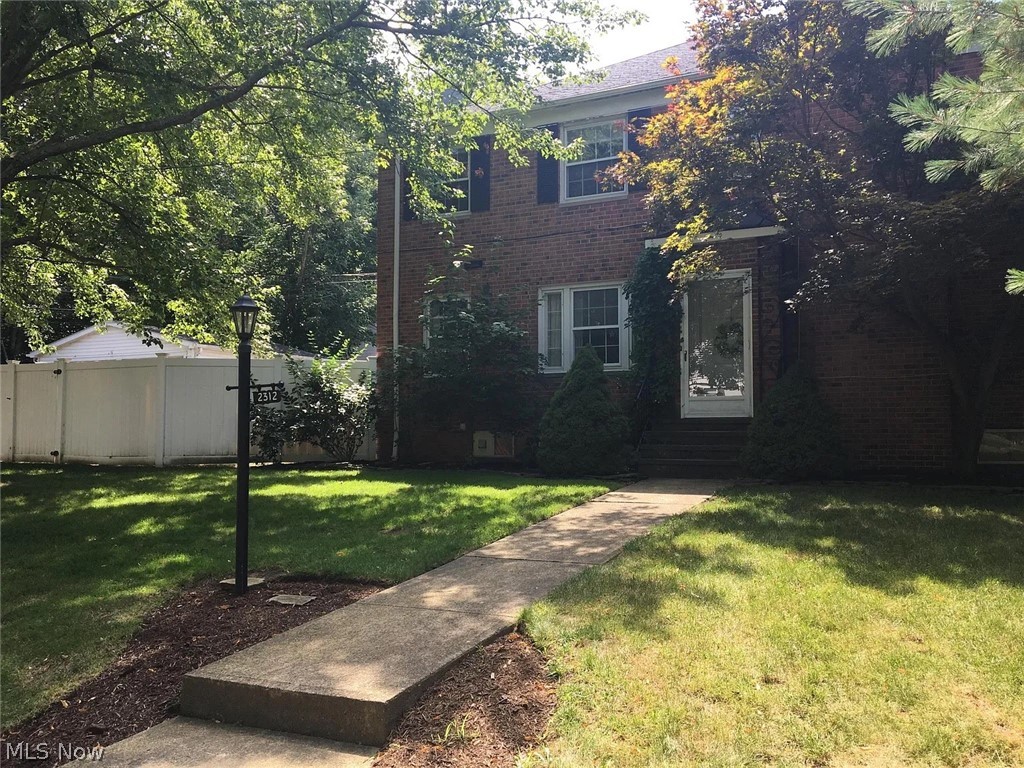 2312 Milton Road Cleveland OH 44118