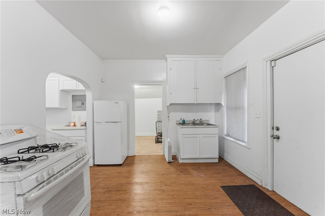 3238-3240 E 49th Street Cleveland OH 44127