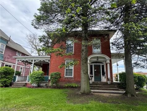 428 West Avenue Elyria OH 44035