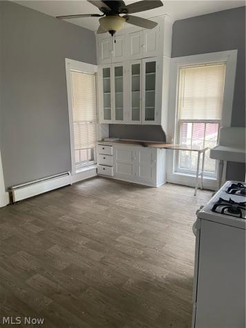 428 West Avenue Elyria OH 44035