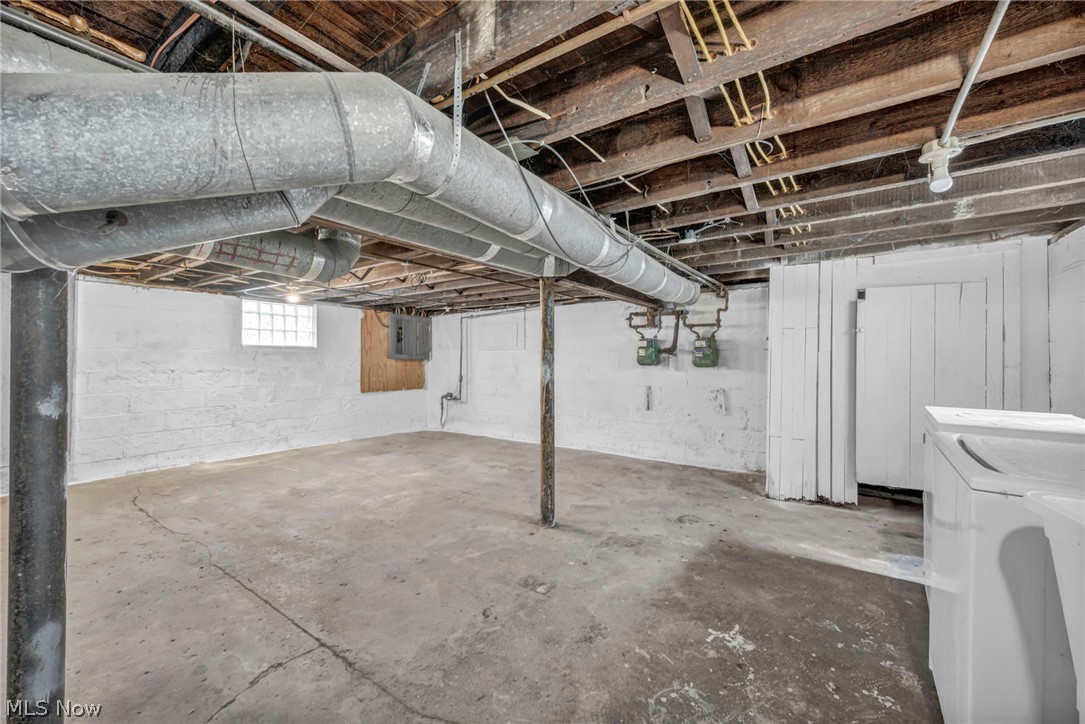 1516 W 116th Street Cleveland OH 44102