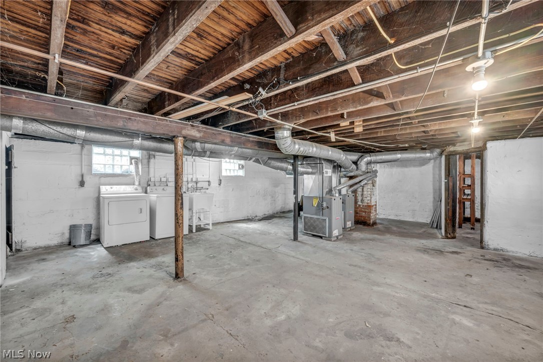 1516 W 116th Street Cleveland OH 44102