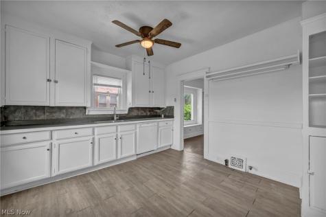 1516 W 116th Street Cleveland OH 44102