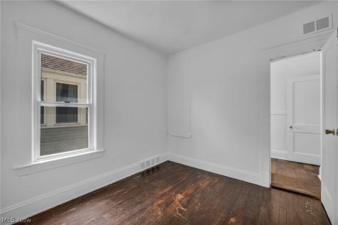 1516 W 116th Street Cleveland OH 44102