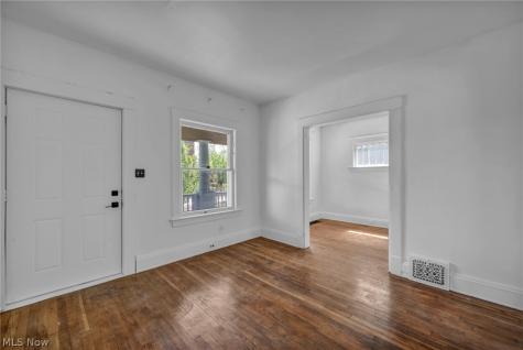 1516 W 116th Street Cleveland OH 44102