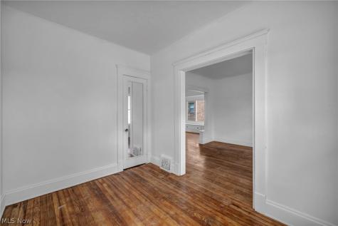 1516 W 116th Street Cleveland OH 44102